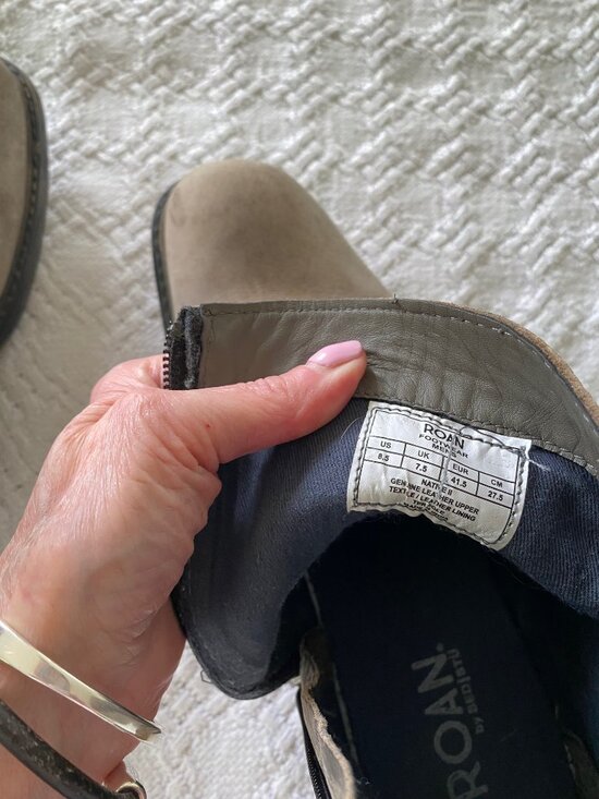 ROAN harness buckle side zip boots size 8.5 gray main image 3
